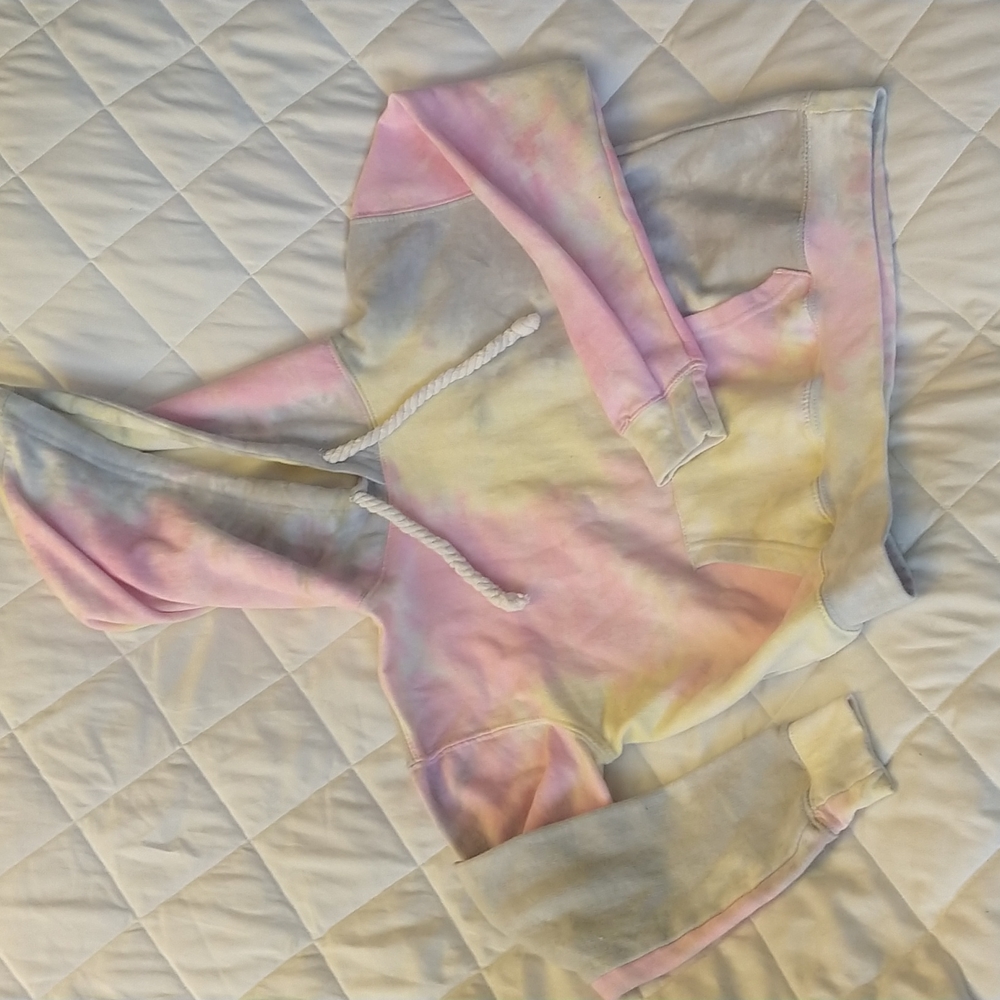 Girls Size Small Southern Spirit Tie Dye Hoodie